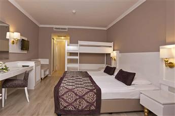 Serenis Hotel