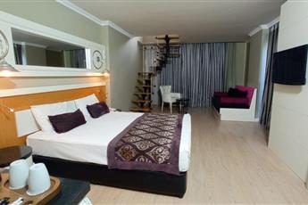 Serenis Hotel