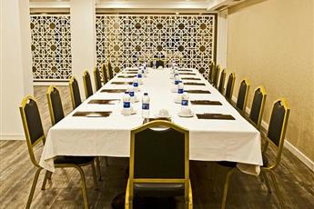 Seres Hotel Old City 4*