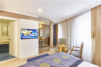 Seres Hotel Old City 4*