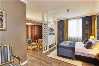 Seres Hotel Old City 4*
