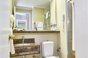 Seres Hotel Old City 4*