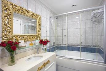 Seres Hotel Old City
