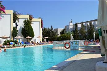 Serpina Hotel - Adults Only 16+