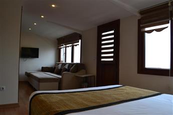 Seven Days Hotel