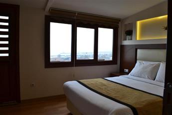 Seven Days Hotel