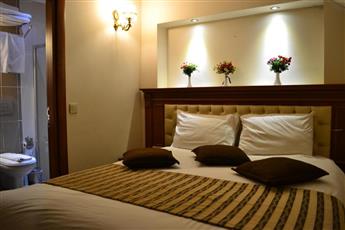 Seven Days Hotel