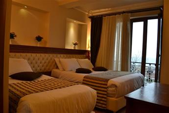 Seven Days Hotel