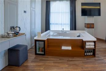 Seven Hills Boutique Hotel 4*