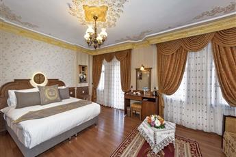 Seven Hills Hotel 4*