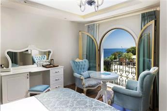 Seven Hills Palace & Spa 5*