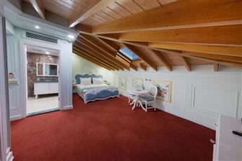 Seven Hills Palace & Spa 5*