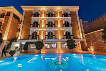 Seven Hills Palace & Spa 5*