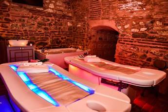 Seven Hills Palace & Spa 5*