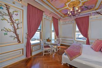 Seven Hills Palace & Spa 5*