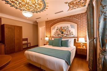 Seven Hills Palace & Spa