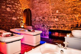 Seven Hills Palace & Spa