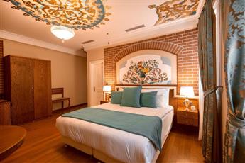 Seven Hills Palace & Spa