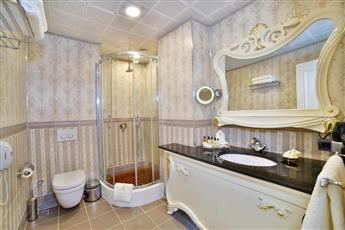 Seven Hills Palace & Spa
