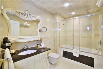 Seven Hills Palace & Spa