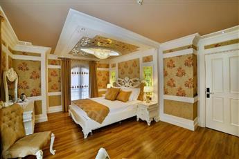 Seven Hills Palace & Spa