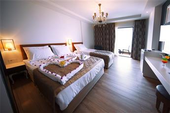 Sey Beach Hotel & Spa 4*