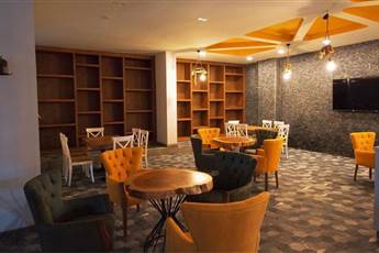 Sey Beach Hotel & Spa