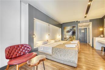 Sey Beach Hotel & Spa