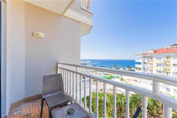 Sey Beach Hotel & Spa