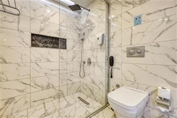 Sey Beach Hotel & Spa
