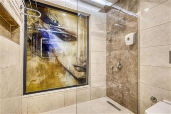 Sey Beach Hotel & Spa