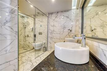 Sey Beach Hotel & Spa
