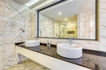 Sey Beach Hotel & Spa
