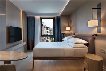 Sheraton Istanbul City Center 5*