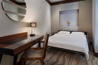 Sheraton Istanbul City Center 5*