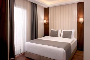 Shining Star Hotel 4*