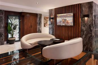 Shining Star Hotel 4*