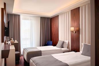 Shining Star Hotel