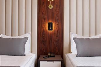 Shining Star Hotel