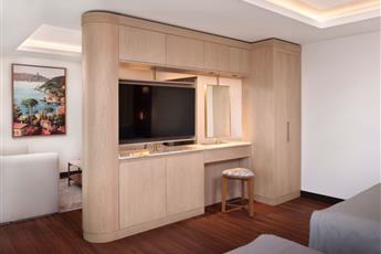 Shining Star Hotel
