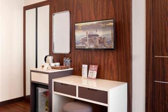 Shining Star Hotel