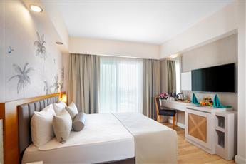 Side Aluna Hotel
