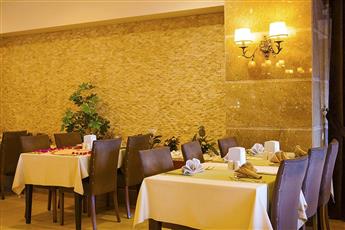 Side Aluna Hotel