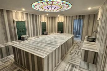 Side Golden Rock Hotel (+16 Adult)