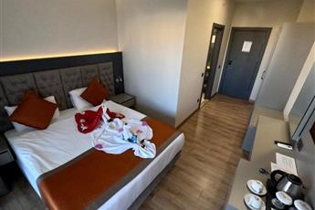 Side Golden Rock Hotel (+16 Adult)