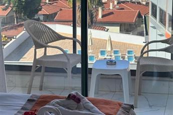 Side Golden Rock Hotel (+16 Adult)