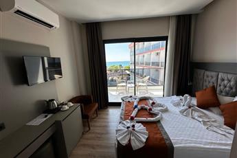 Side Golden Rock Hotel (+16 Adult)