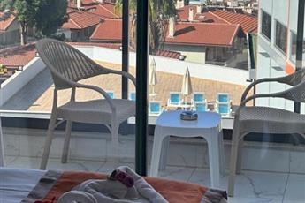 Side Golden Rock Hotel (+16 Adult)