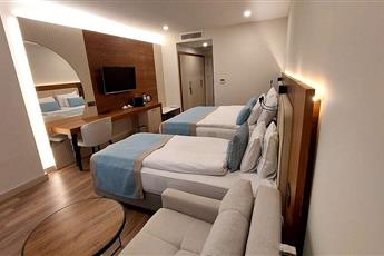 Side Moon Palace Hotel