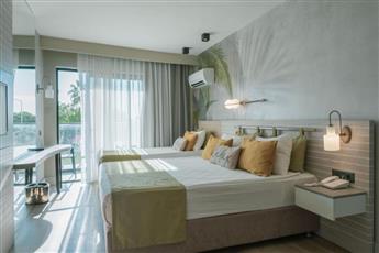 Side Square Hotel 4*